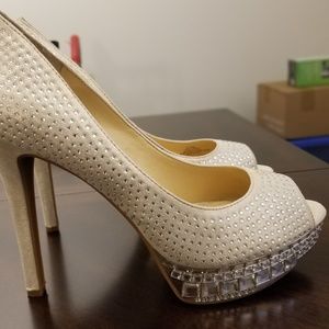 Gianni Bini Peep Toe Sz 9.5